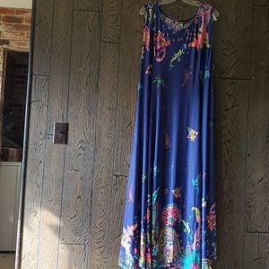 Plus size Flowing Maxi Dress